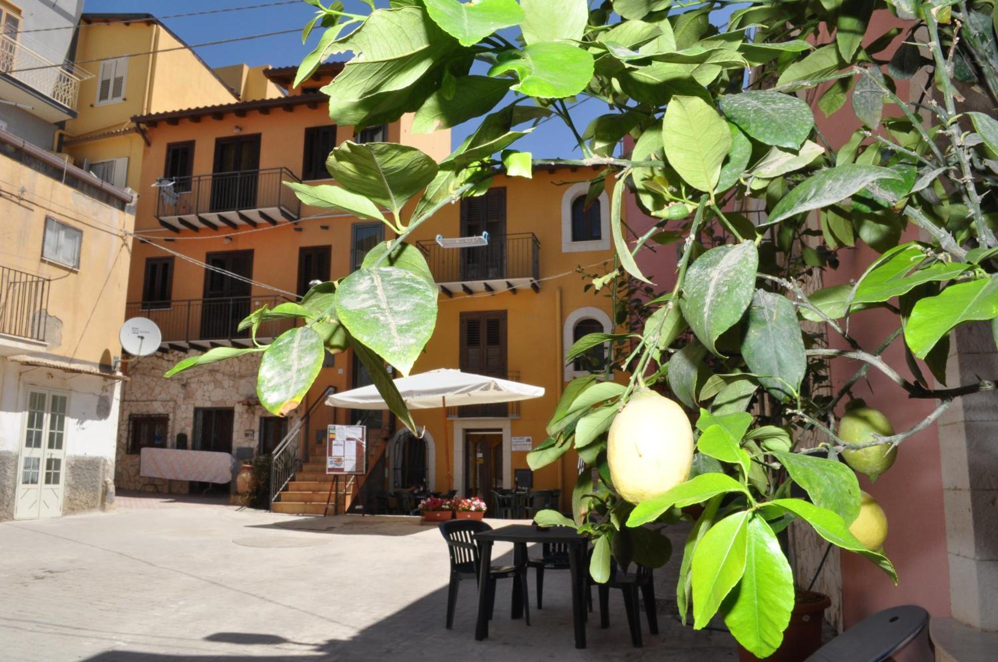 Case Albergo Al Cortiletto Licata Εξωτερικό φωτογραφία